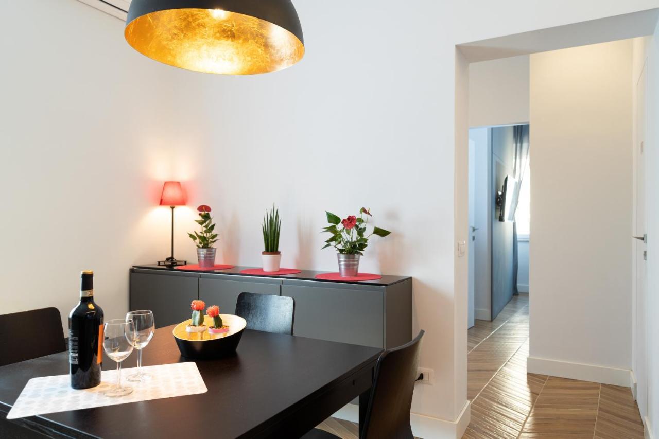 Colosseo Luxe Apartment In The Center Of روما المظهر الخارجي الصورة