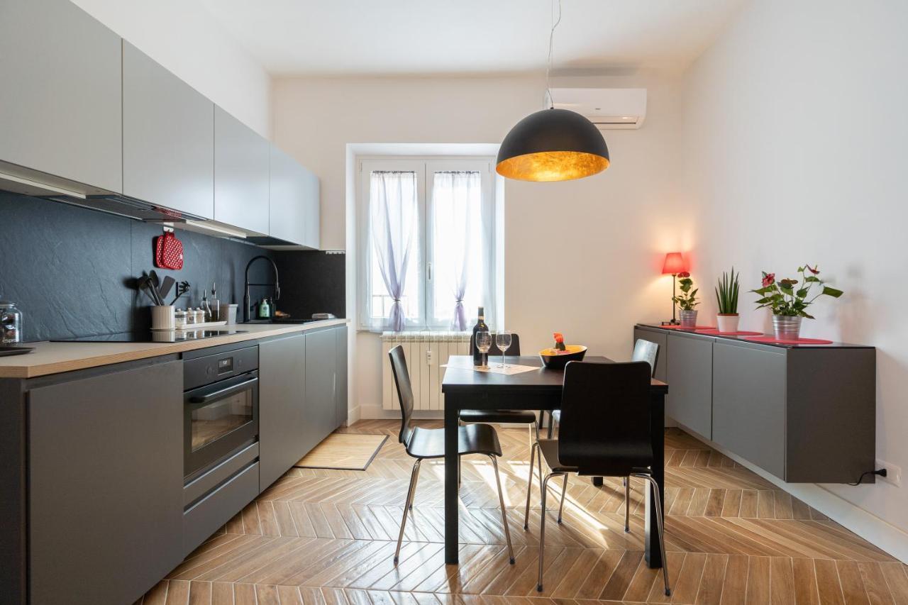 Colosseo Luxe Apartment In The Center Of روما المظهر الخارجي الصورة