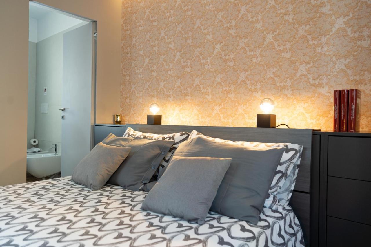 Colosseo Luxe Apartment In The Center Of روما المظهر الخارجي الصورة