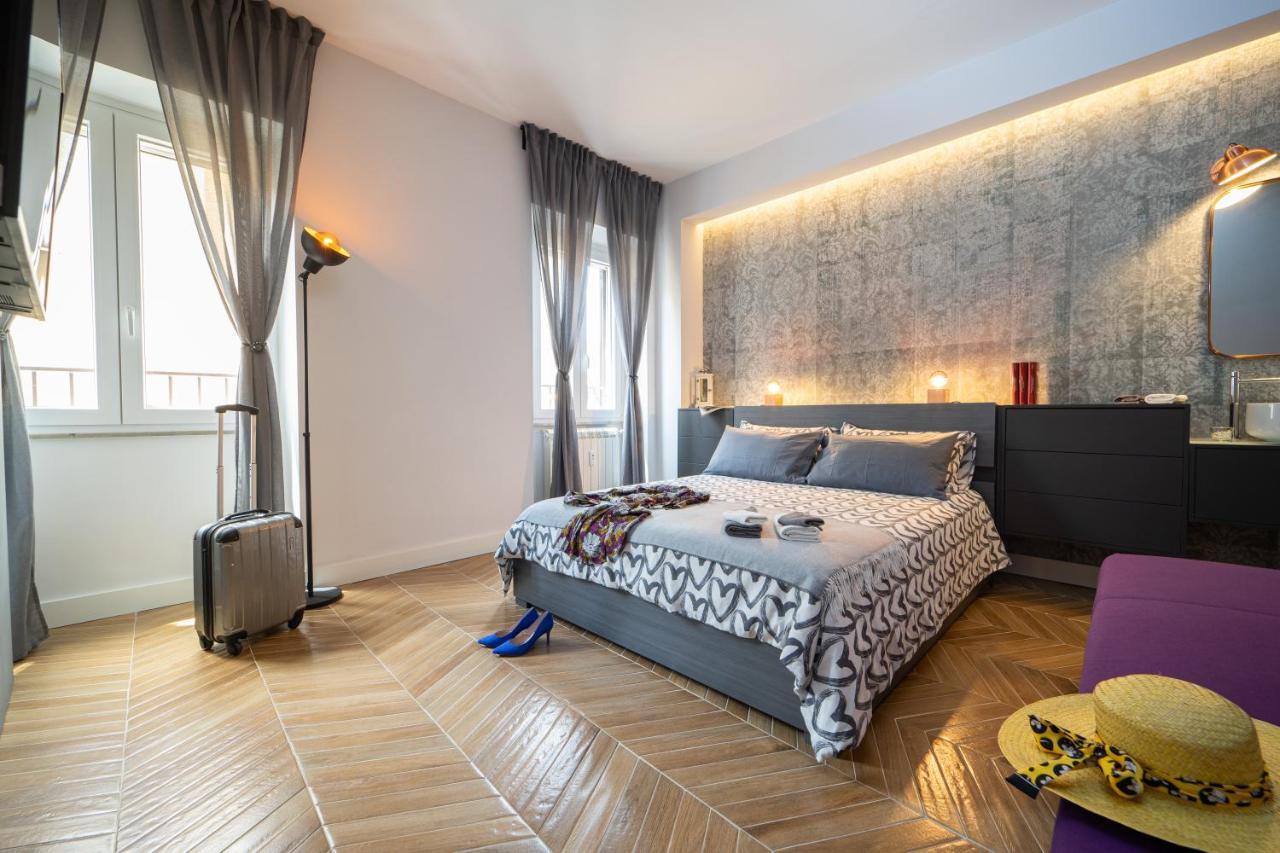 Colosseo Luxe Apartment In The Center Of روما المظهر الخارجي الصورة