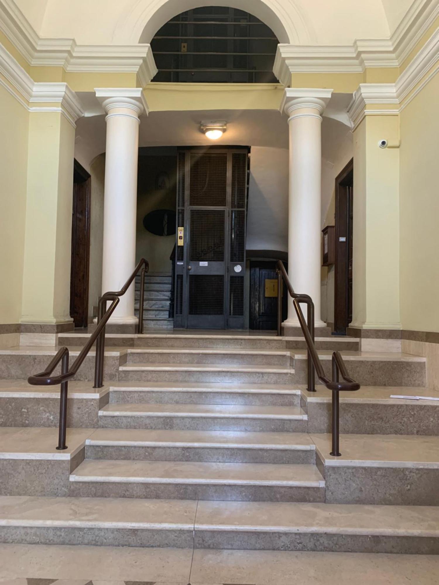 Colosseo Luxe Apartment In The Center Of روما المظهر الخارجي الصورة